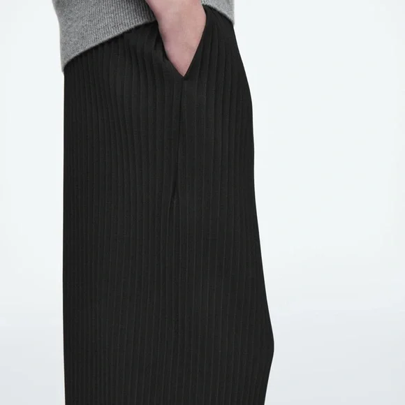 COS Plisse Wide Leg Pants - Picture 3 of 11